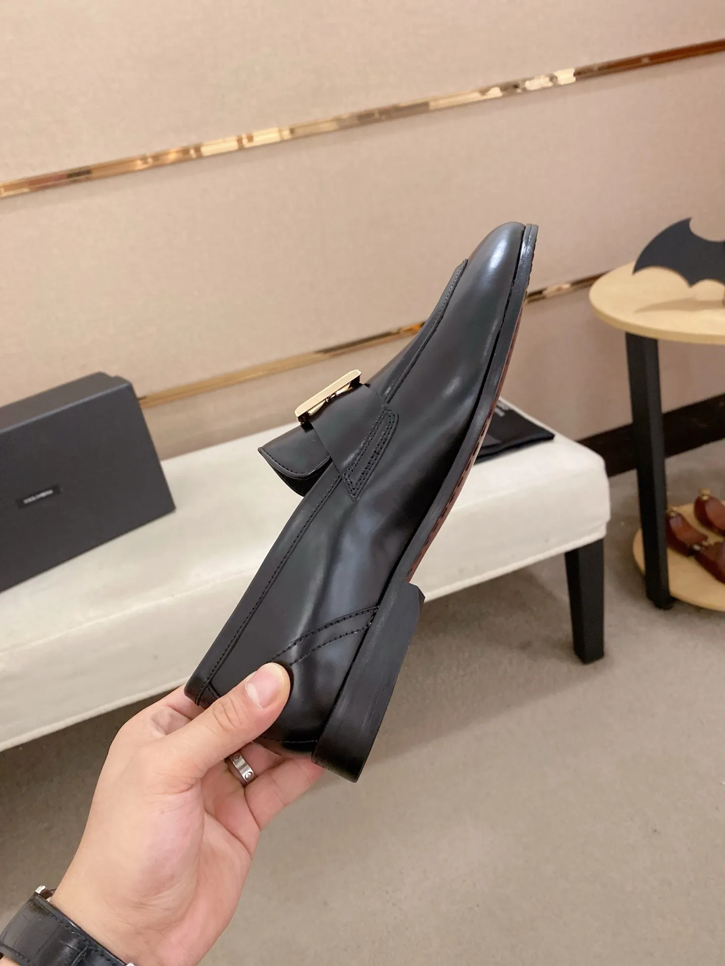 Men's clothing and shoes💰 700💰🌲DG top-notch🔍🔍men’s new leather shoes🚹sold at the same time at counters⚠The uppers are imported cowhide from Italy, the entire imported cowhide lining, imported accessories💪💪, completely 1⃣️ to 1⃣️ replica 🇮🇹💪💪, ⚠Sole: The original sole is specially provided by the original factory, the exclusive movable molded sole is super comfortable, ⚠The original factory follows the order, 🔍🔍high quality, you can enter and leave the counter at will, welcome to compare ⚠Size: 38-45